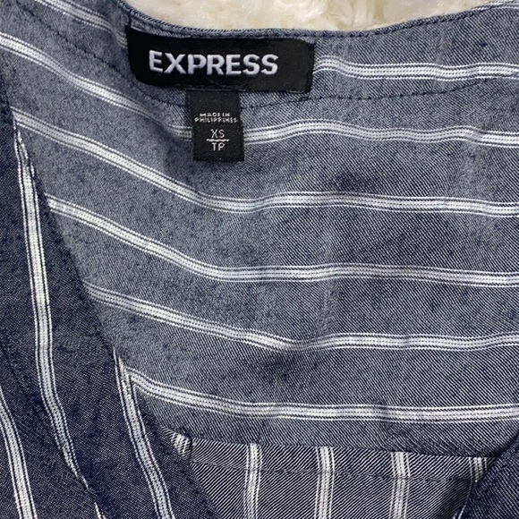 LIKE NEW Express pinstripe top - Picture 5 of 5